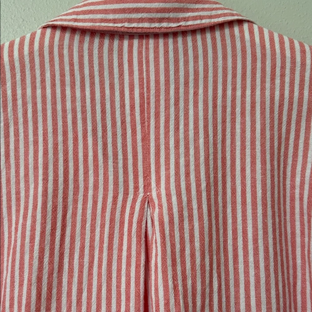 Peach/deamcicle and White Striped Blouse and Shorts Set (look at other pics) - Picture 6 of 14